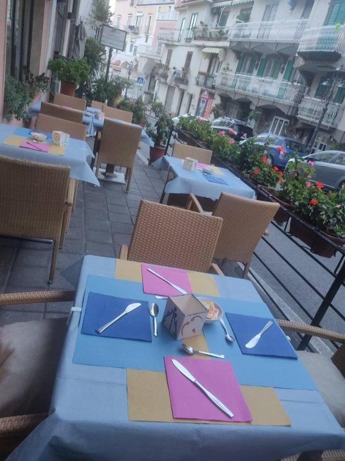 Hotel Caporal Minori Zewnętrze zdjęcie